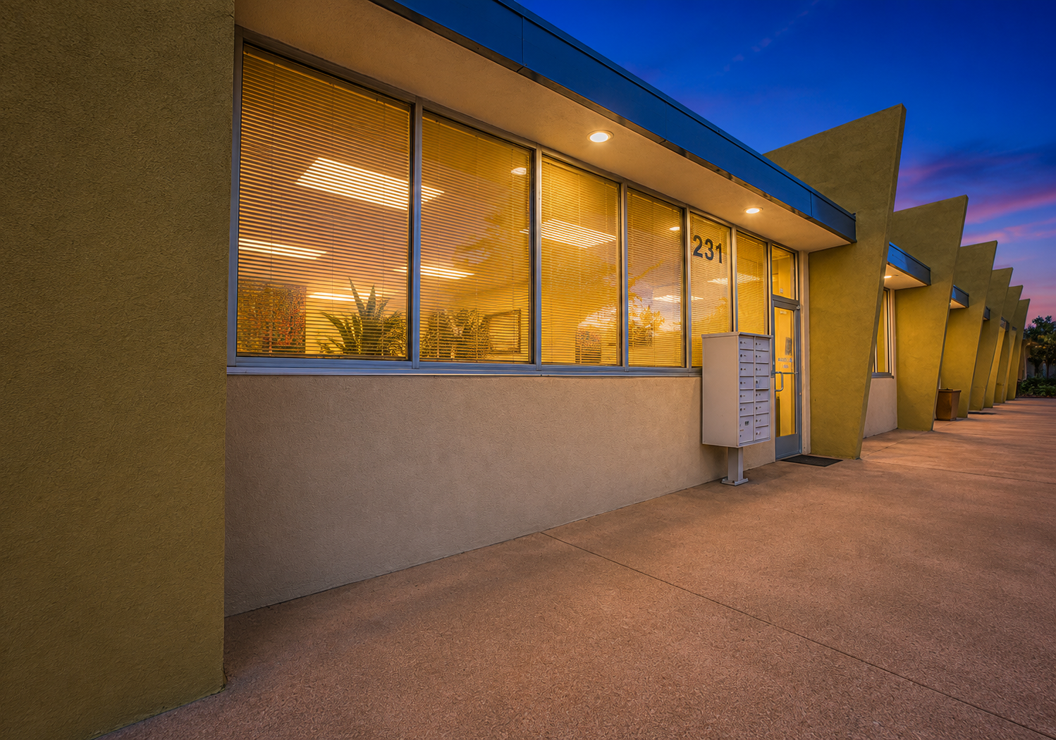 Stabilized 13-Suite Executive Office Investment-Nob Hill